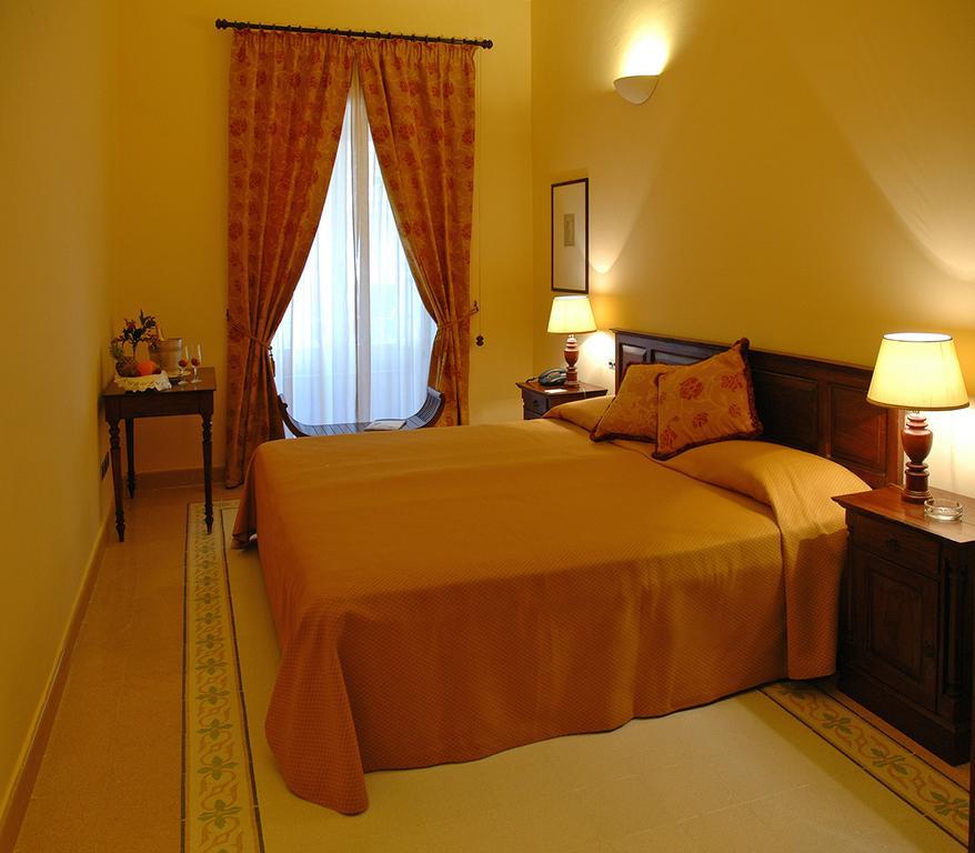 Grand Hotel Delle Terme Termini Imerese Oda fotoğraf